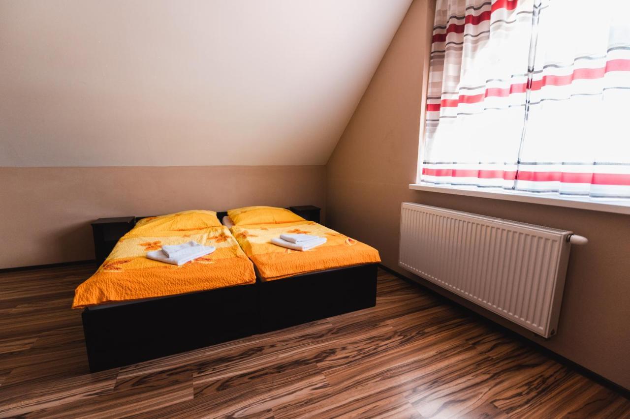 Motel Ard Sarovce Екстер'єр фото