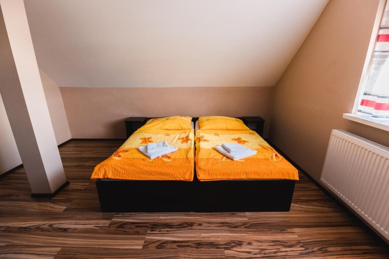 Motel Ard Sarovce Екстер'єр фото